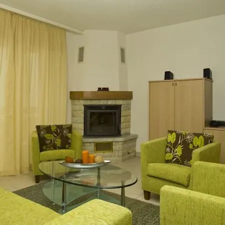 Residenz Ambassador A33 *